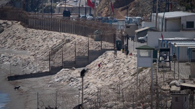 «Alta presión» en la frontera de Ceuta: Marruecos frena una nueva avalancha ilegal de inmigrantes a nado