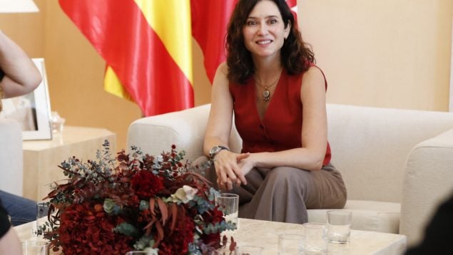 isabel diaz ayuso, donde vive ayuso, isabel diaz ayuso vacaciones, comunidad de madrid