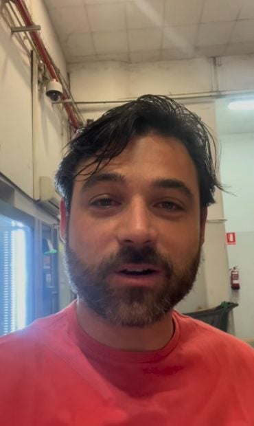 Arturo García Sancho, actor de La Promesa, muestra cómo sería su cara sin la caracterización de la serie (Instagram).