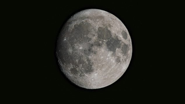 Atmósfera lunar