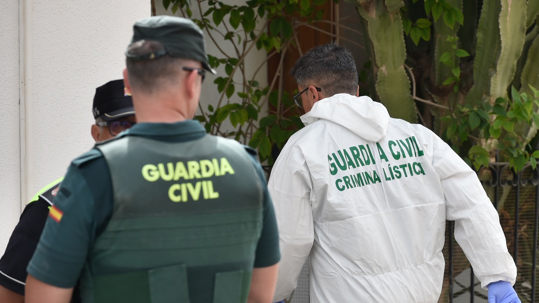 El robo de armas está siendo investigado por agentes de Criminalística de la Guardia Civil. (Foto: EP)