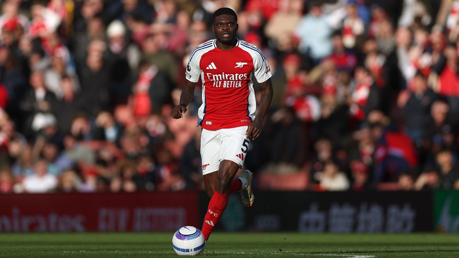 Thomas Partey, en su etapa como jugador del Arsenal.