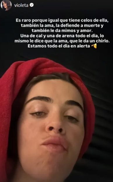 Violeta Mangriñán en sus historias de Instagram.