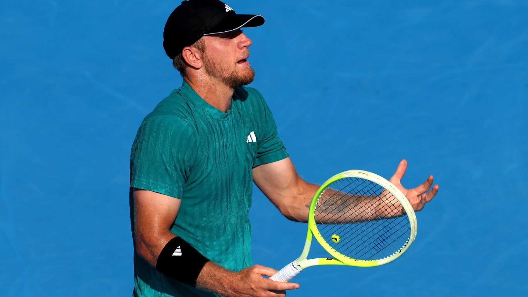 Alejandro Davidovich durante su partido ante Fonseca en Cincinnati. (Getty)
