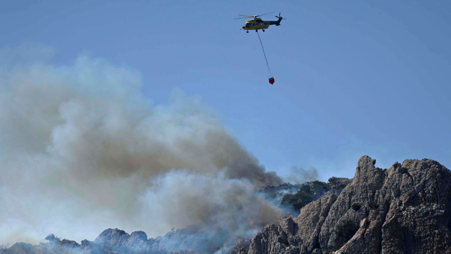 Imagen del incendio en Tarifa. (Foto: Ep)