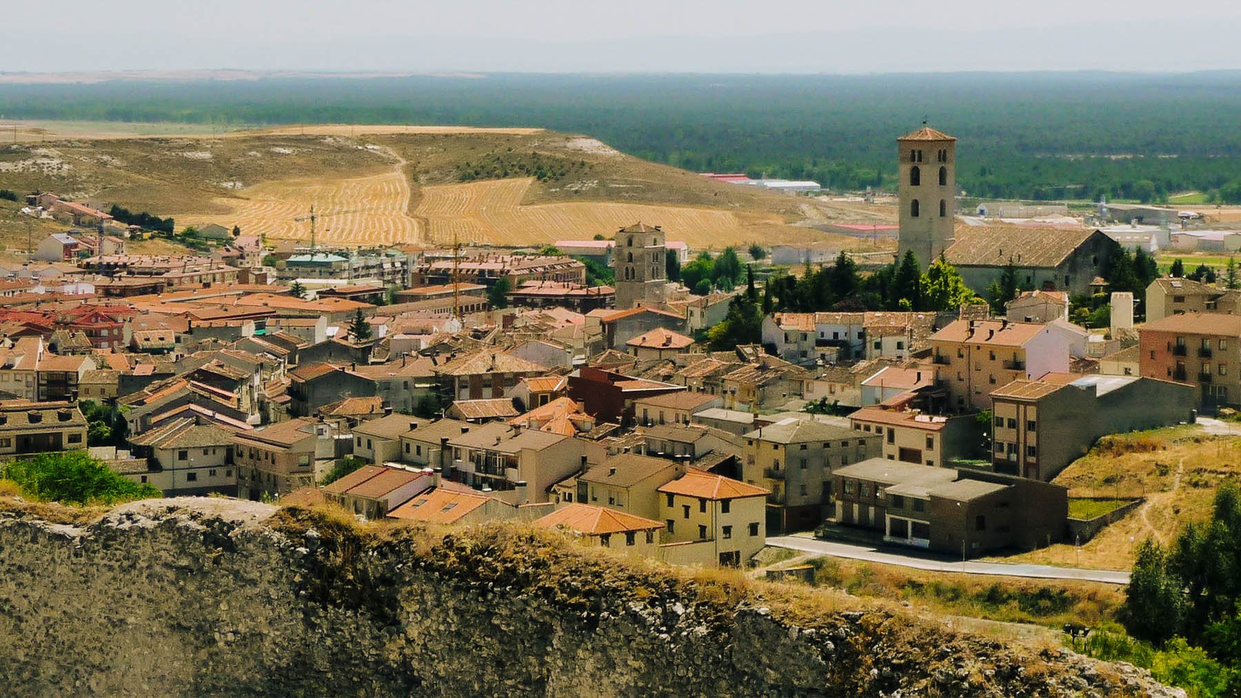 Vista panorámica de Cuéllar. Foto: BigSus en Wikimedia Commons.