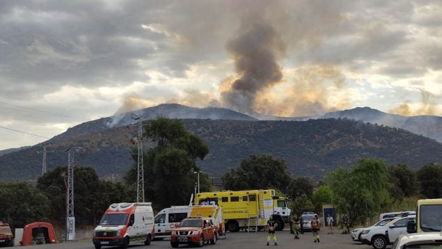 Incendio en Jarilla, Cáceres. (Foto: EFE)