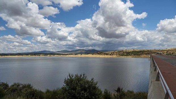 Embalse Alcollarín