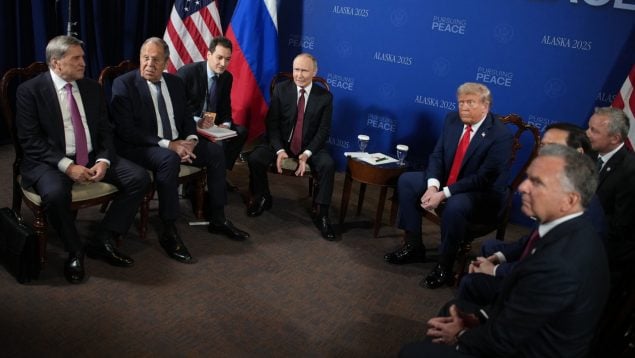EEUU y Rusia cancelan el almuerzo entre sus delegaciones tras no alcanzarse un acuerdo en Alaska