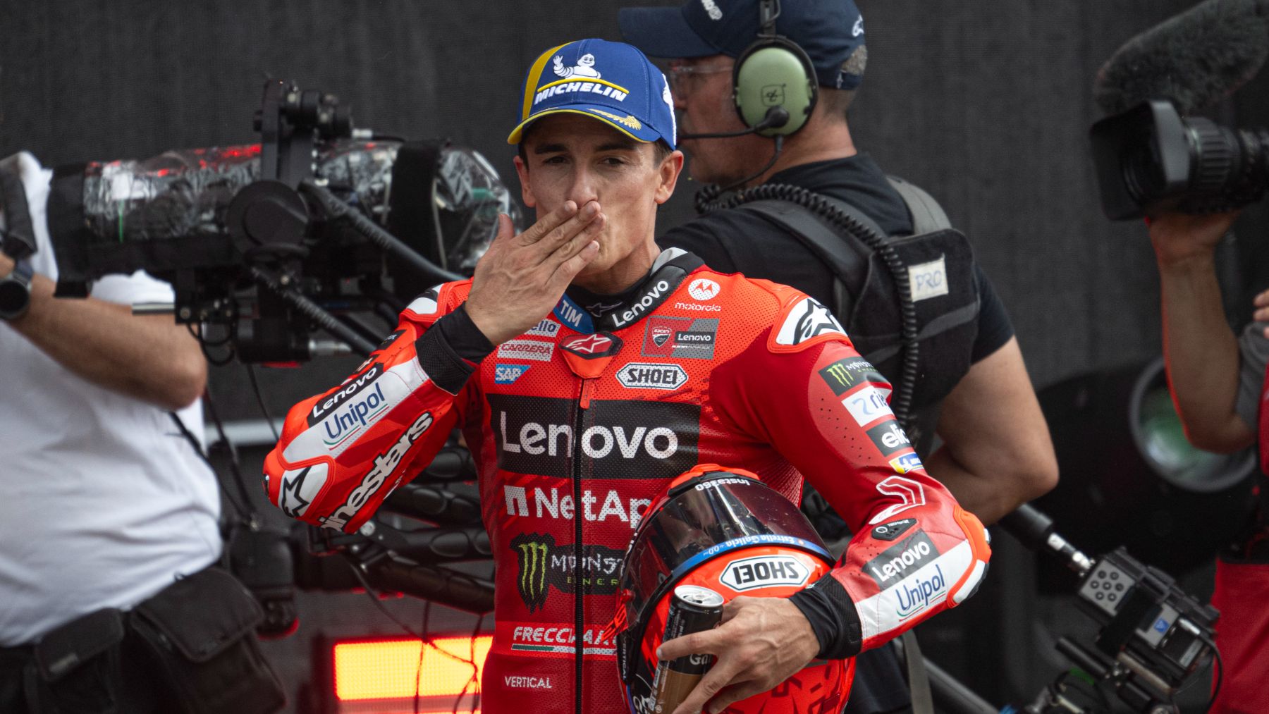 Marc Márquez celebra su victoria en Austria. (EP)