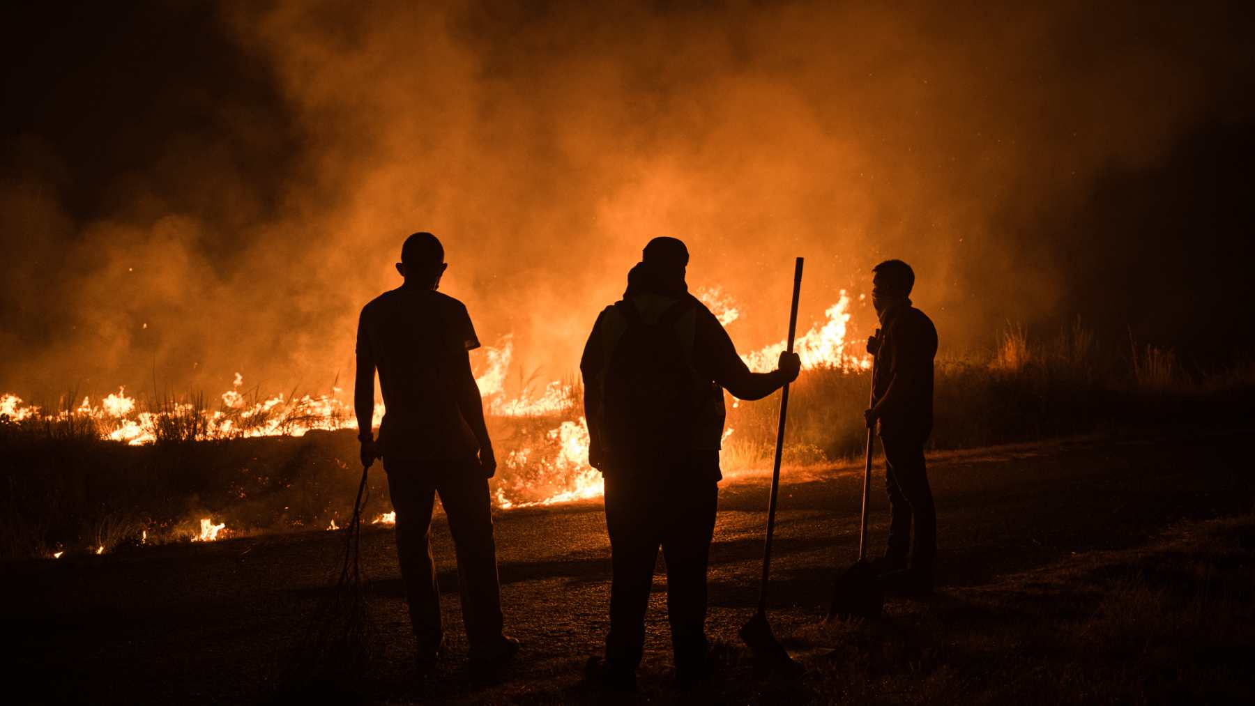 Frente de incendio en Orense.