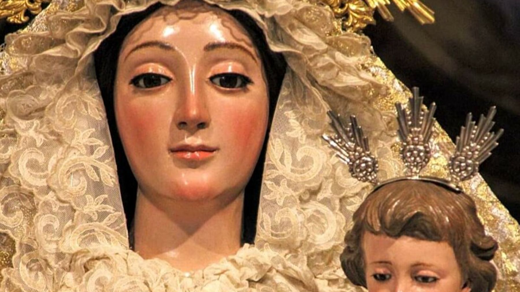 Virgen de los Remedios de Sevilla.