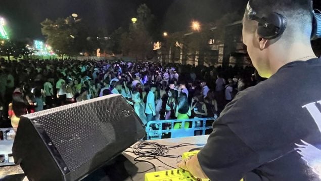 Uno de los DJS que actuaron en la Feria de Valverde del Camino en 2025 (Facebook).