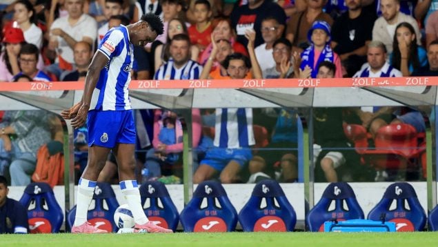 Samu Omorodion Aghehowa, Oporto, Selección de España, lesión
