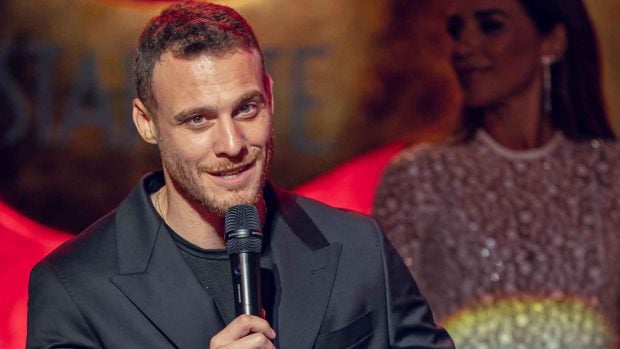 Kerem Bürsin durante la Gala Starlite 2025 (Starlite).