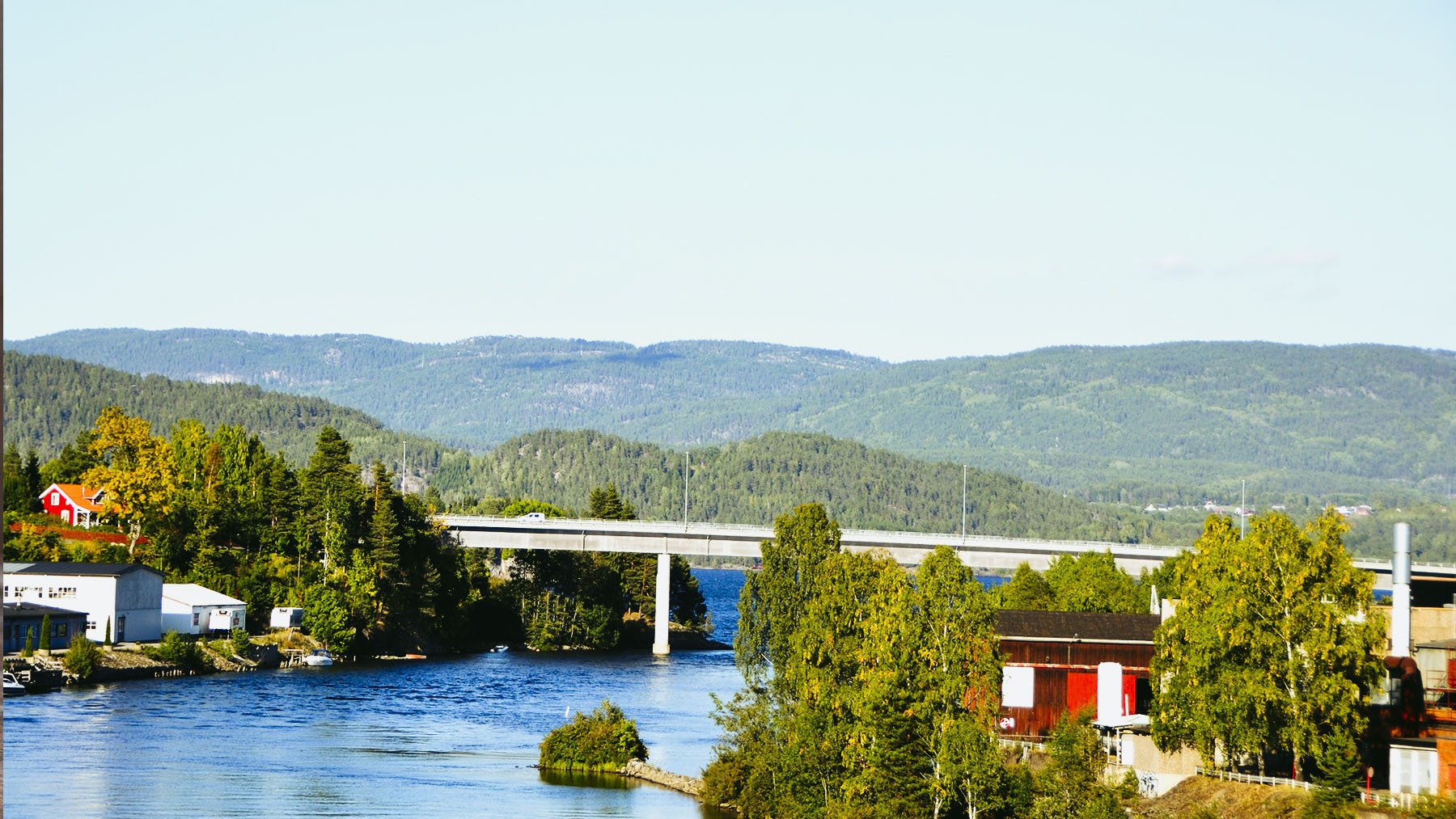 Vista panorámica de Ulefoss. Foto: Erik den yngre en Wikimedia Commons.