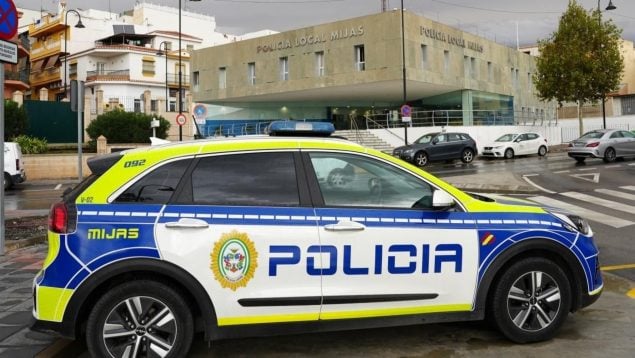 Detenida una mujer en Mijas por abusar sexualmente de una niña de 14 años en plena calle