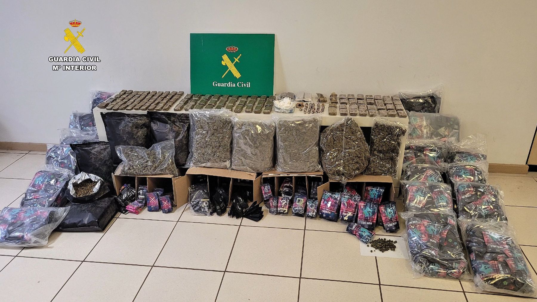 La droga incautada en la operación ‘Llumeta’.