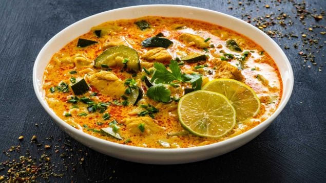 Curry en salsa