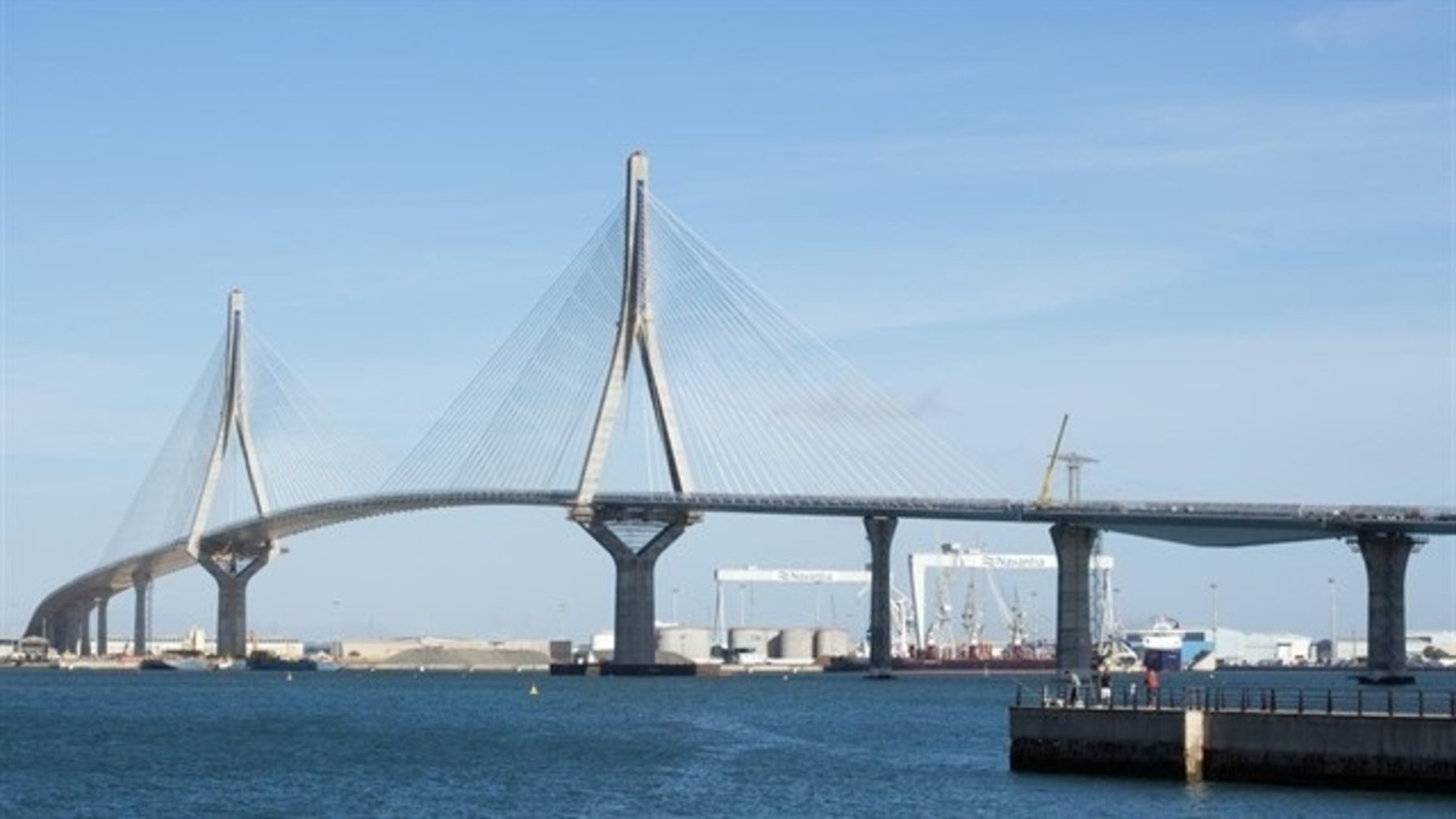 Puente de la Constitución de 1812, en Cádiz. (EP)