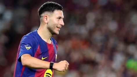 Roony Bardghji en un amistoso con el Barcelona. (EFE)