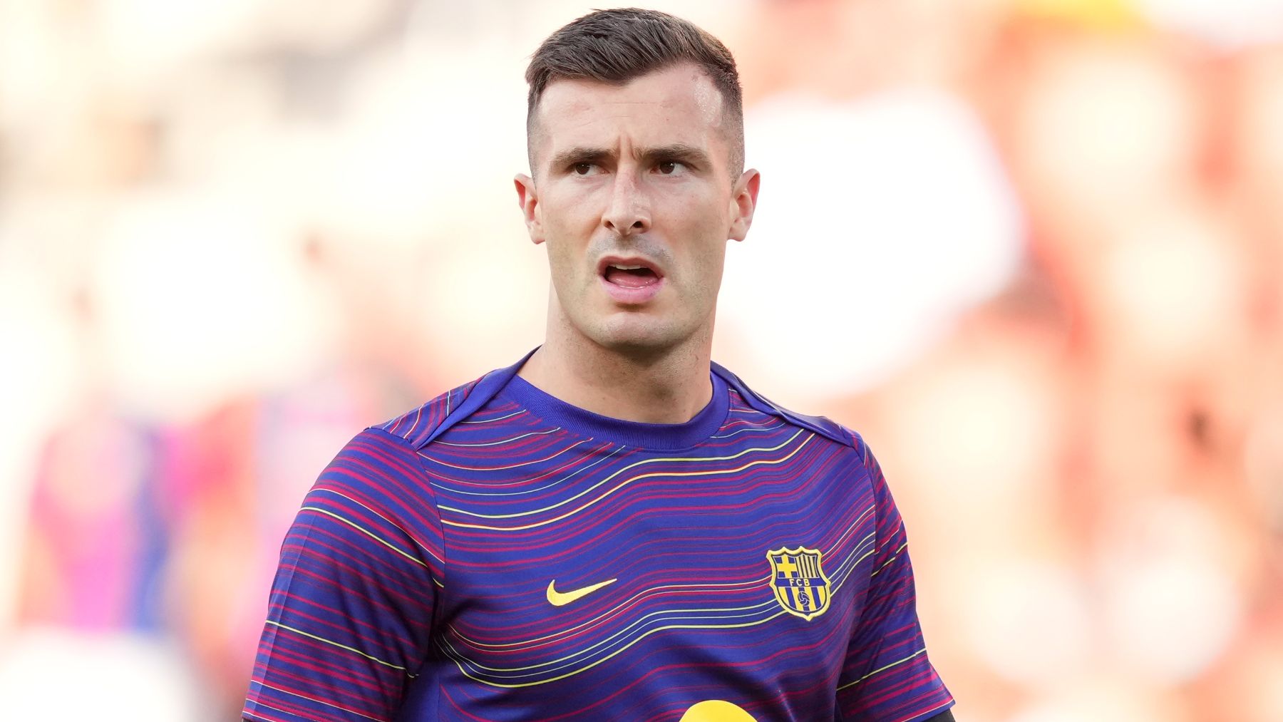 El Barça renueva a Iñaki Peña y le cede al Elche para poder inscribir a Szczesny