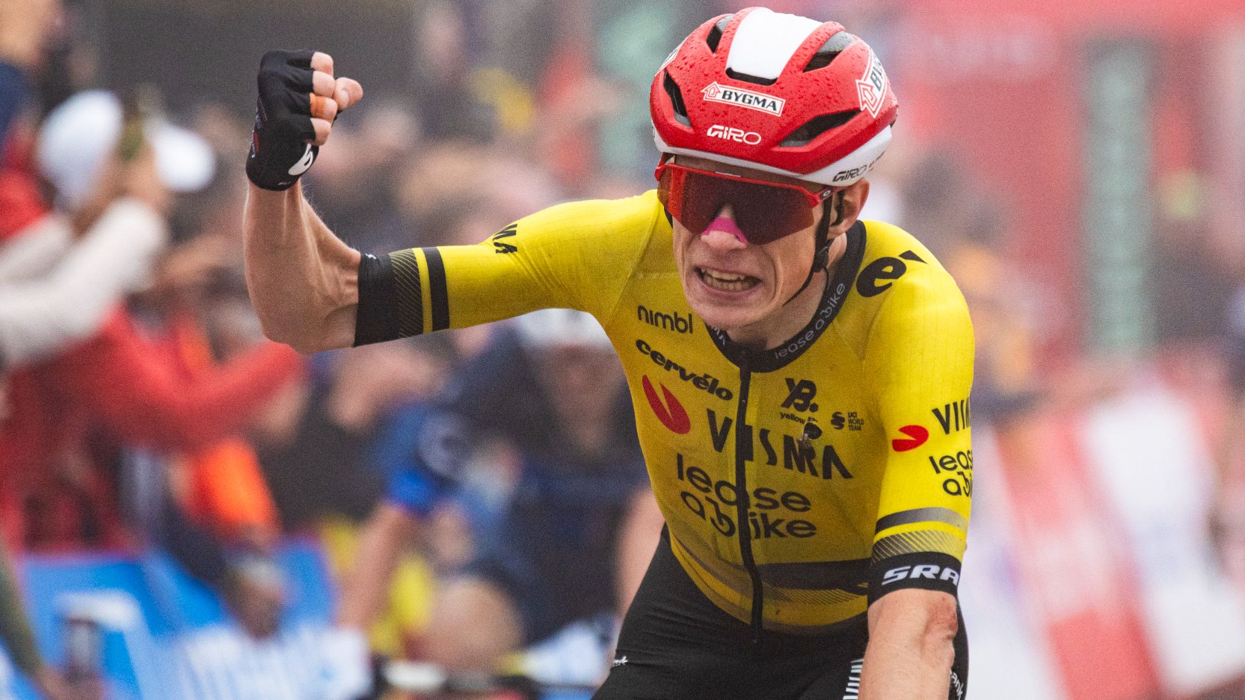 Vingegaard recupera el liderato de la Vuelta en Figueras con Ayuso muy cerca