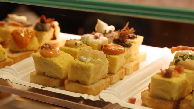 Restaurante de Madrid con el mejor pincho de tortilla, mejores pinchos de Madrid, cierra el bar con el mejor pincho de tortilla de patata, tortilla de patata, pinchos de tortilla en Madrid, cierra el bar Sylkar.