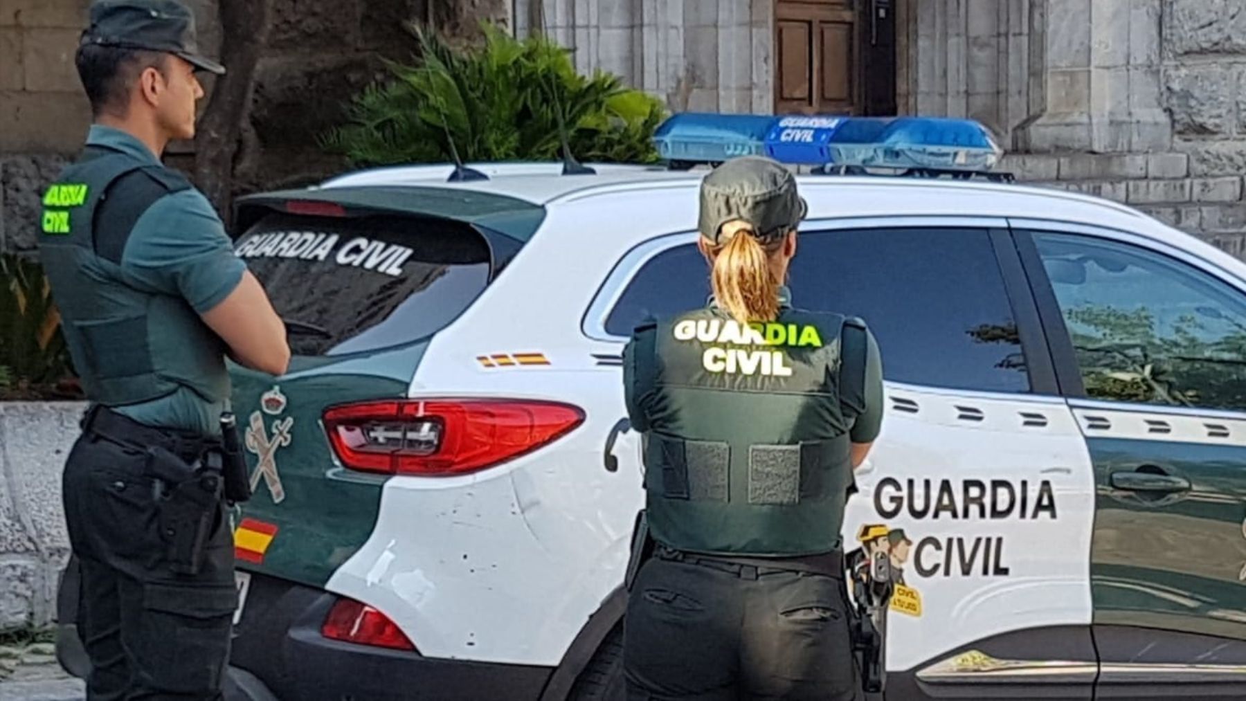 Un hombre se atrinchera con varias escopetas en su casa en Agost (Alicante)