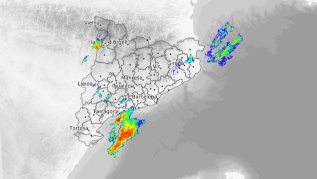 El Meteocat activa la alerta máxima por lluvias y pide «mucha precaución»: las zonas más afectadas