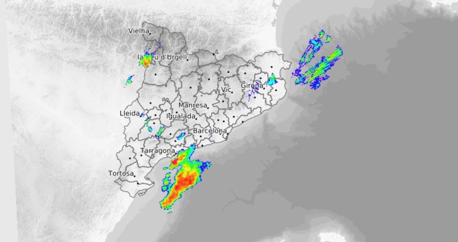 El Meteocat activa la alerta máxima por lluvias y pide «mucha precaución»: las zonas más afectadas