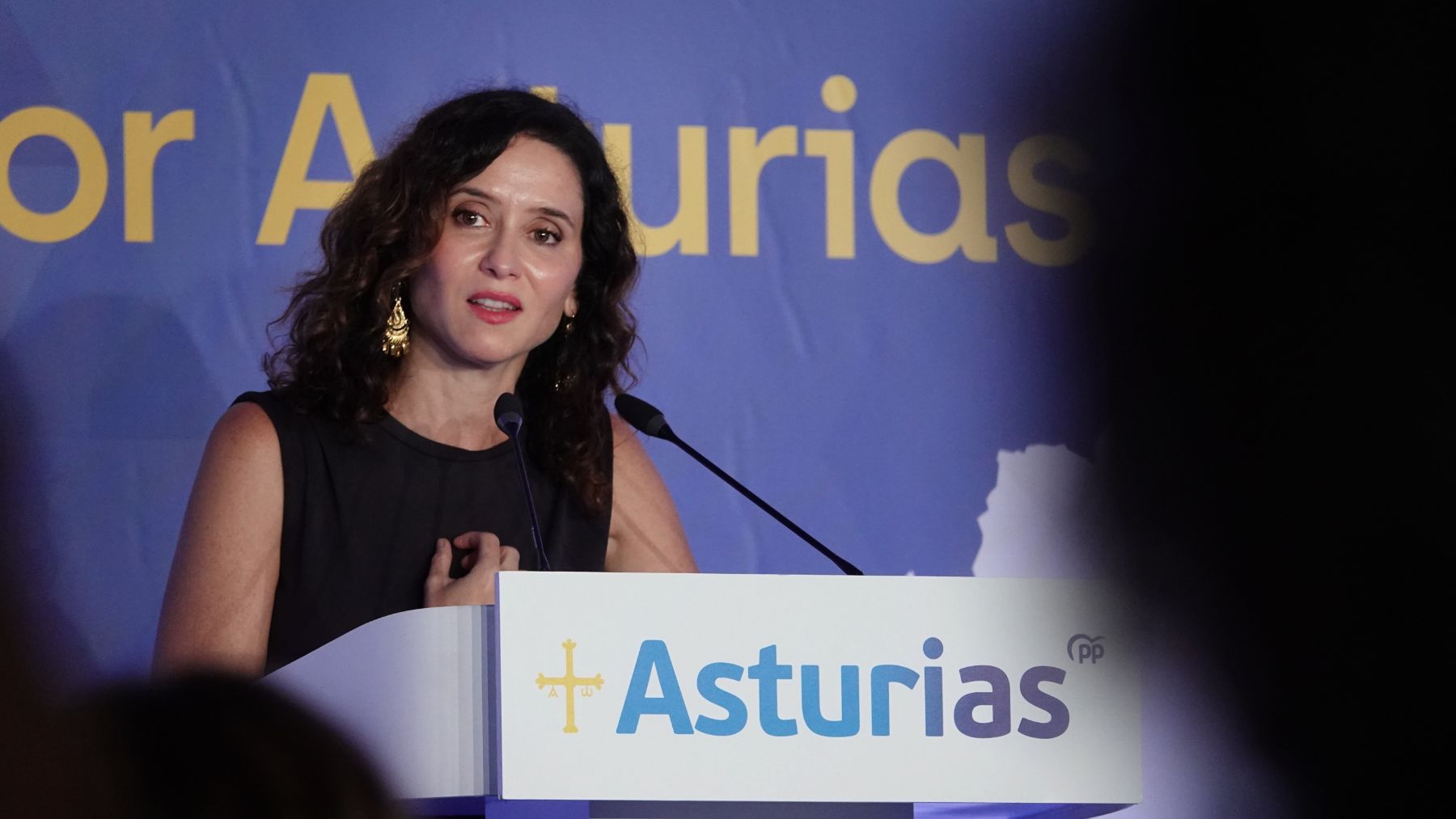 Ayuso acusa al «caradura» Sánchez de reírse de los españoles con la quita de deuda a Cataluña