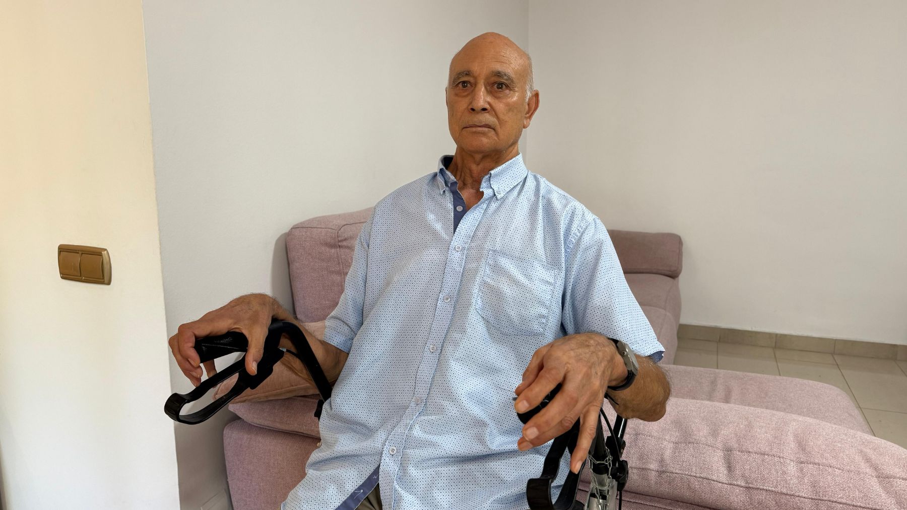 Un jubilado ‘okupado’ por su propia hija en Tarragona: «Me amenaza y me insulta cada día»
