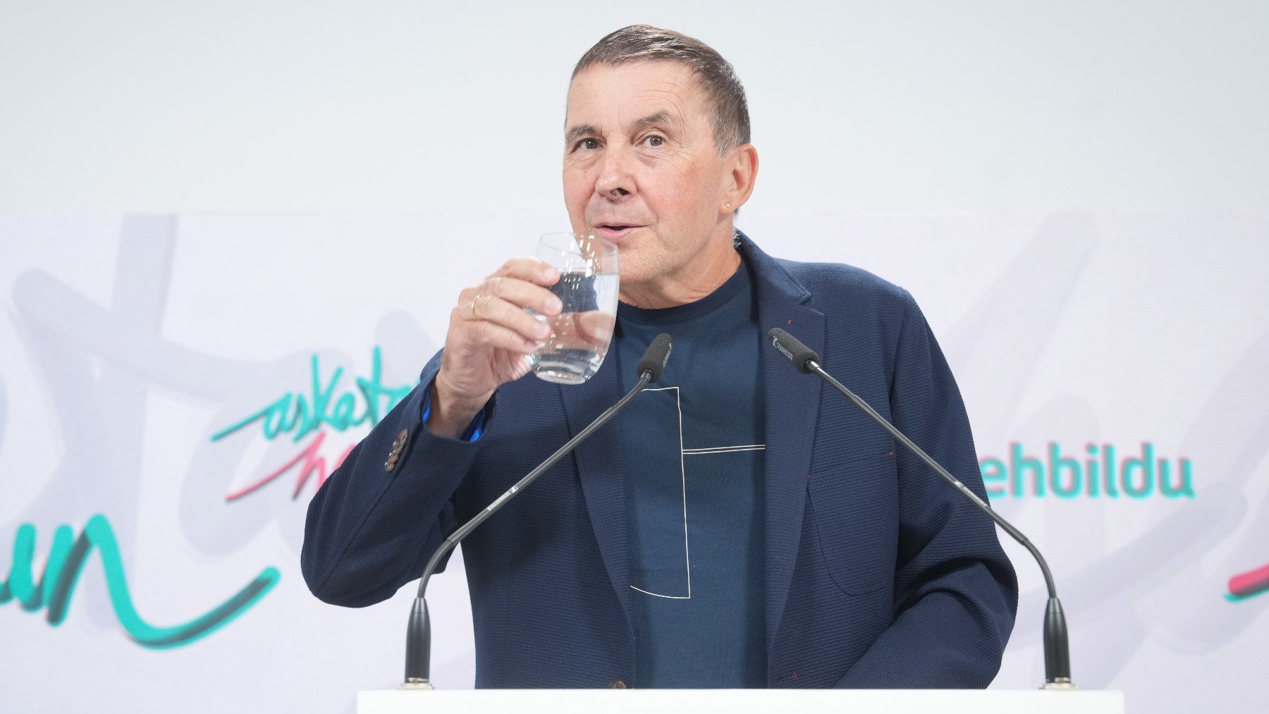 Otegi, el gran aliado de Sánchez, anuncia «toda la voluntad del mundo» para aprobarle los presupuestos