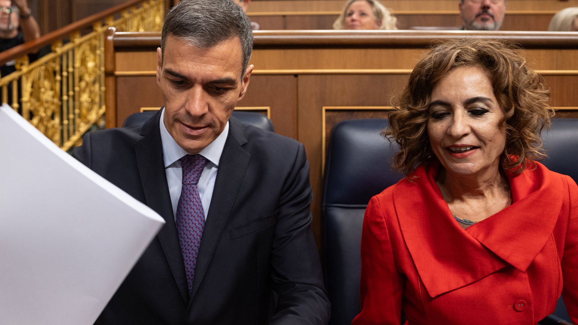 Pedro Sánchez y María Jesús Montero, en el Congreso.