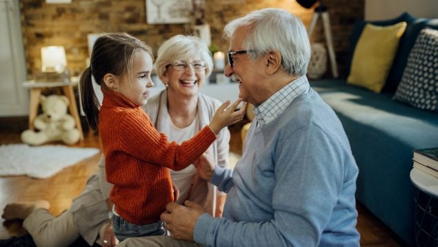Ni ‘abu’ ni ‘yayo’: así es como los nietos llaman a sus abuelos hoy en día