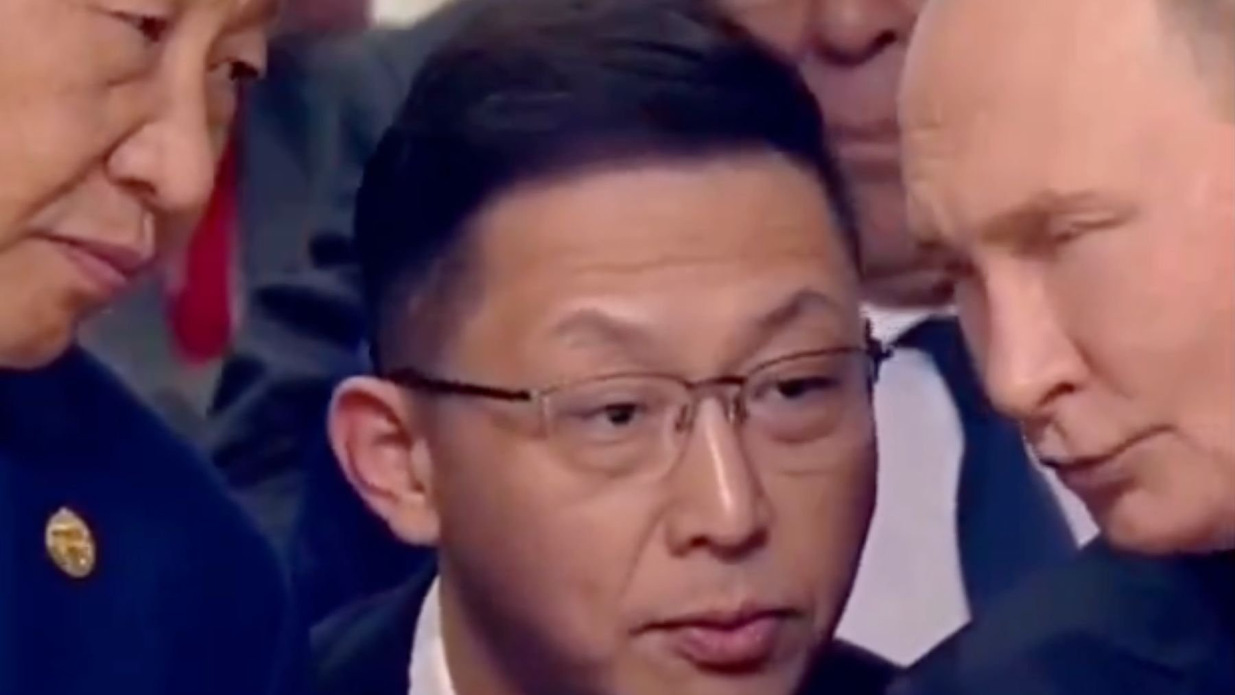 El hombre más protegido del planeta, el intérprete de Putin y Xi Jinping.