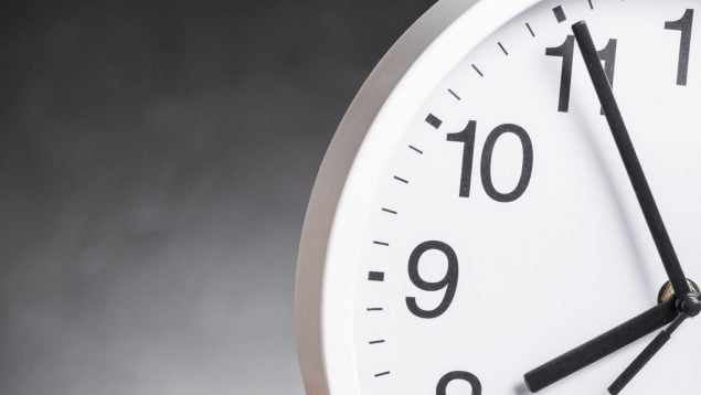 cambiar hora