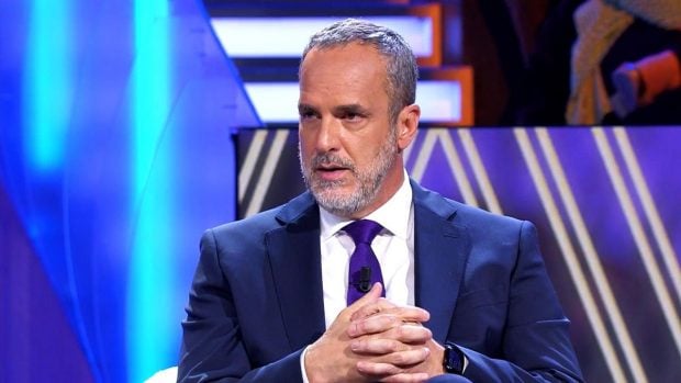 Santi Acosta, presentador de '¡De Vernes¡'. (Mediaset)