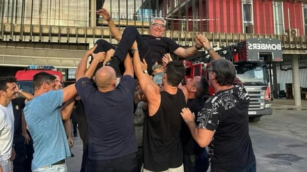 Emotivo acto de jubilación de un bombero