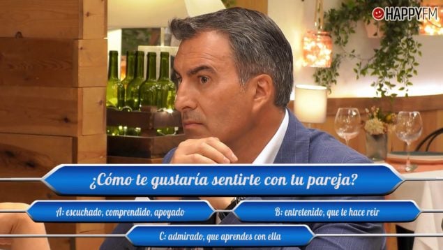 Emán en First Dates. (Mediaset)