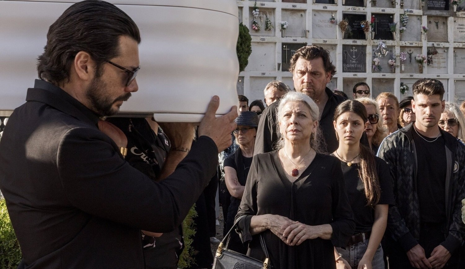 Ni ‘Miércoles’ ni ‘El juego del calamar’: la serie española de Netflix de sólo tres episodios que ya es lo más visto