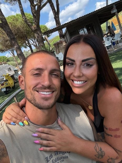 Rubén Torres y su novia, Laura Cantizano. (Instagram)