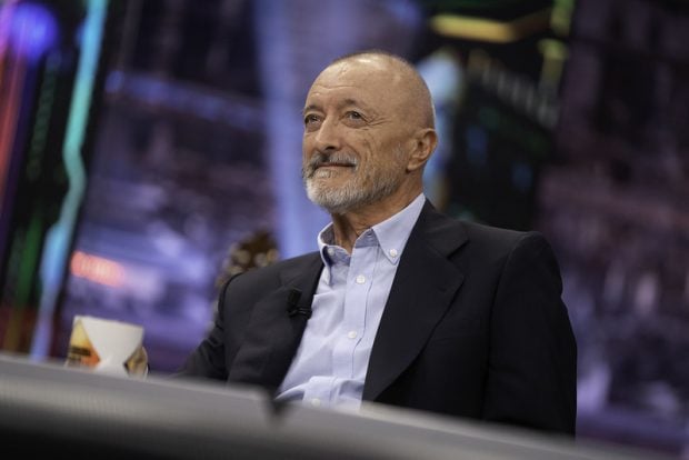 Arturo Pérez-Reverte en el plató de El Hormiguero (Atresmedia).