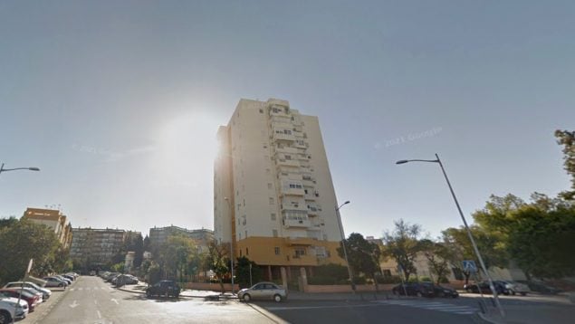 Muere una niña de 11 años al caer desde la terraza de su casa en Sevilla