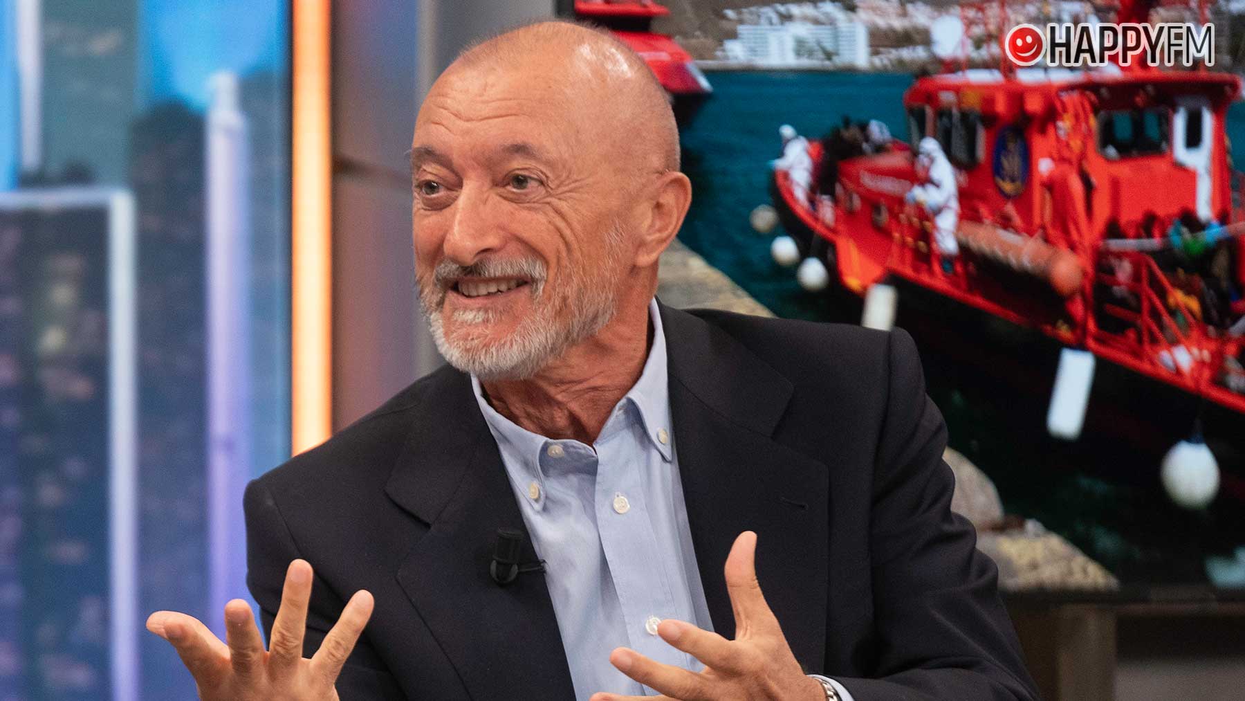 Arturo Pérez-Reverte sorprende con un ‘zasca’ a Pablo Motos: «He venido a hablar de mi libro»