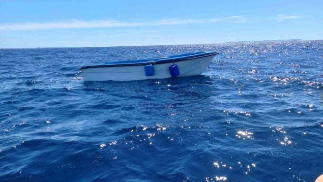 patera a la deriva cala pi