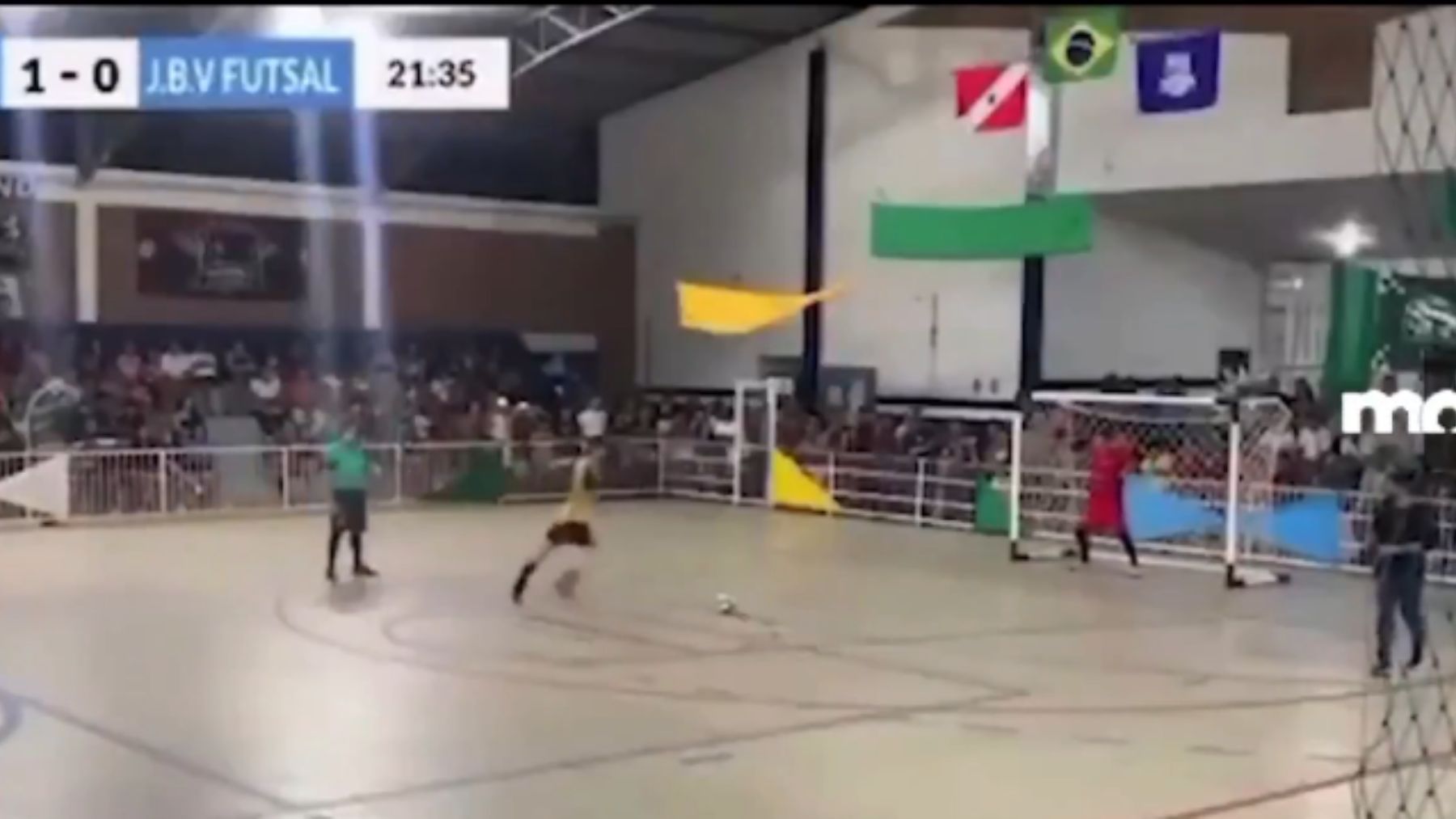 Un portero de fútbol sala muere segundos después de parar un penalti mientras lo celebraba