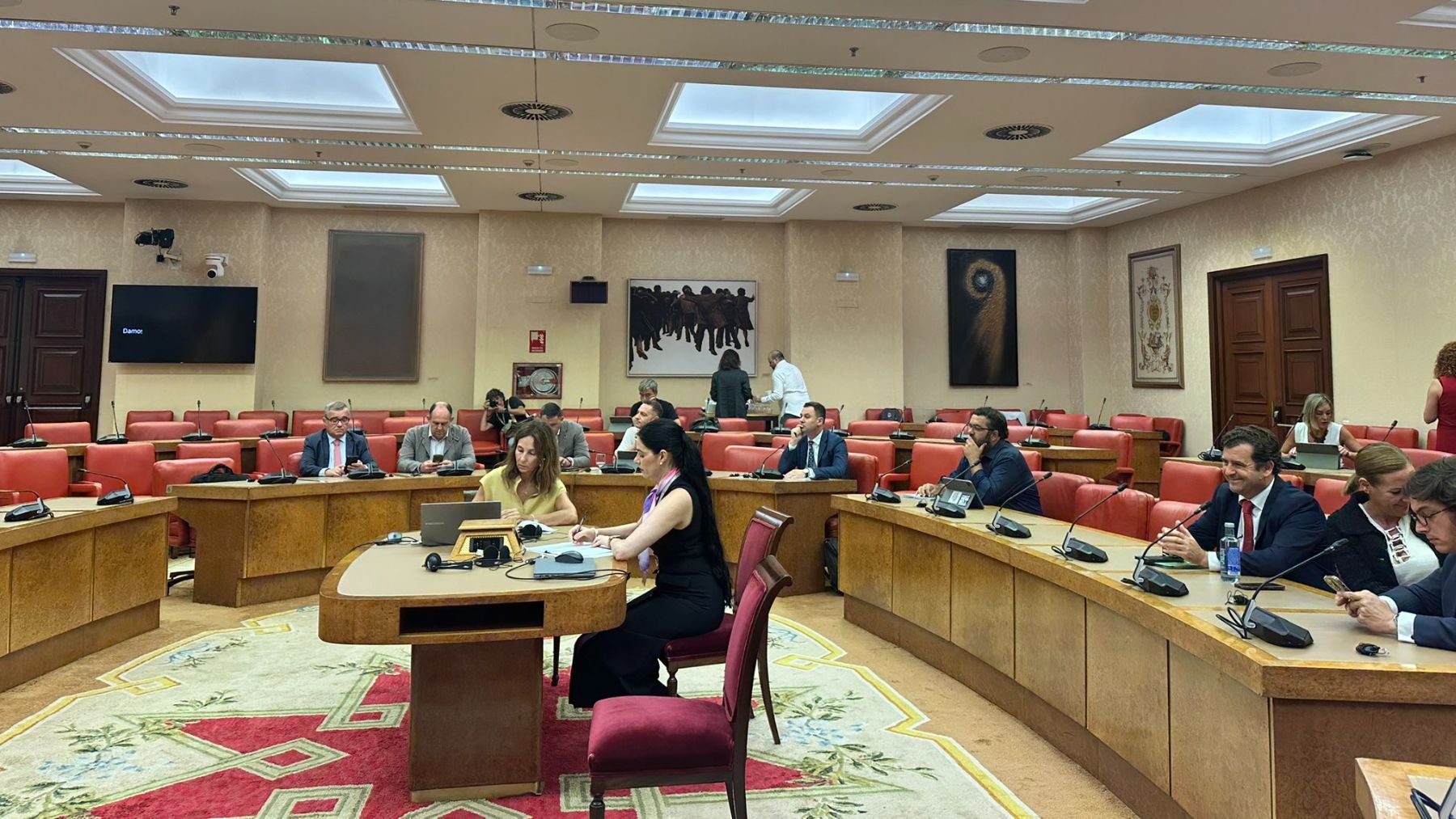 Plantón de los diputados gallegos del PSOE a la comisión de los incendios: «¡Les importan un bledo!»
