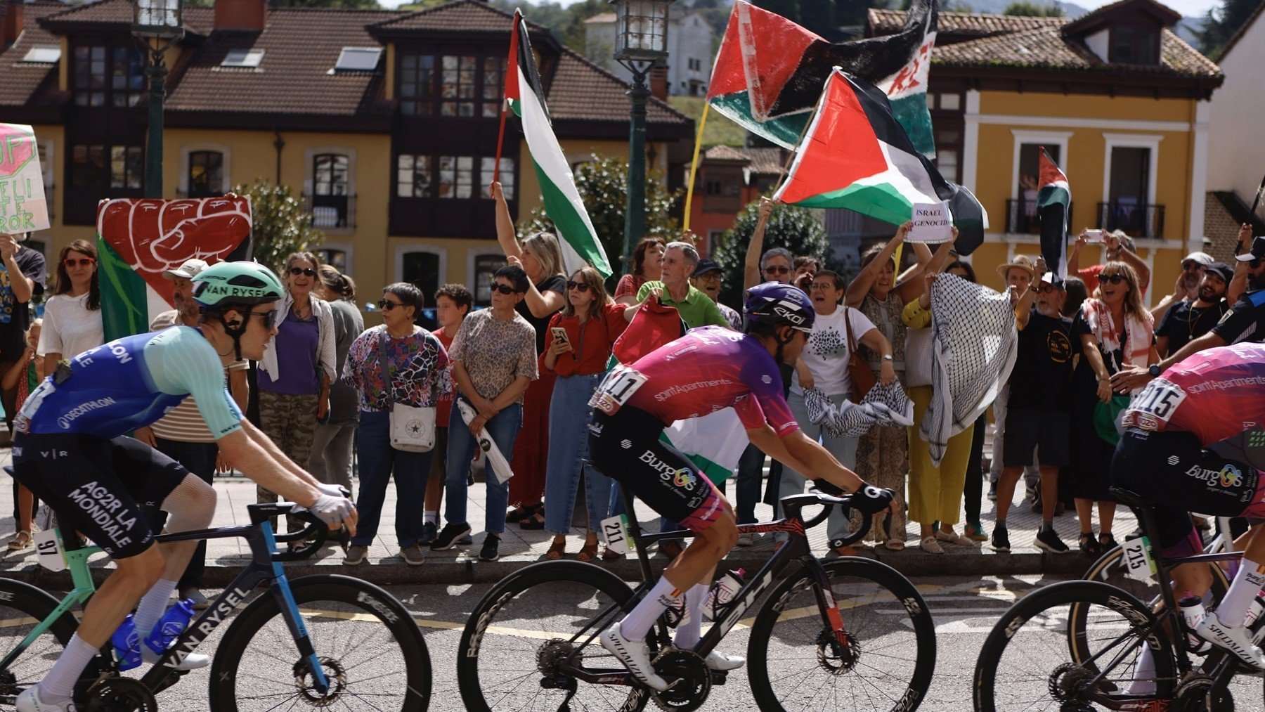 Netanyahu celebra que el equipo de Israel siga en La Vuelta y no ceda «al odio y a la intimidación»